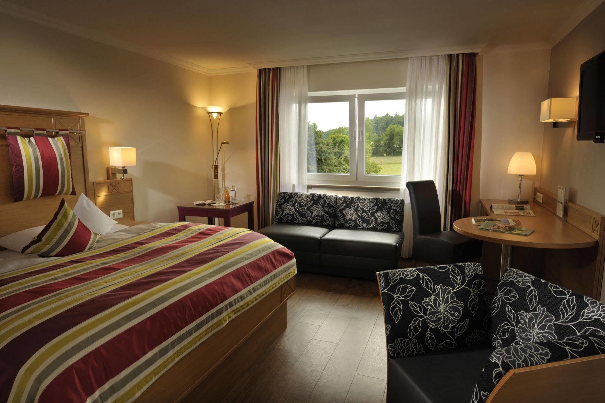 Landidyll Hotel Restaurant Birkenhof Klosterkumbd Екстер'єр фото